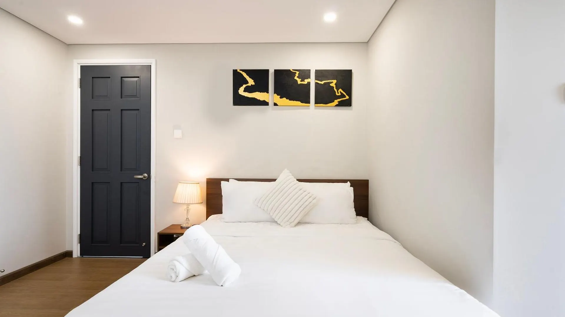 Louisa Vinh Hoi Apartment 호치민 0*,  베트남